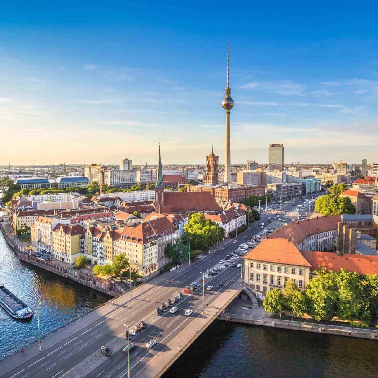 https://eurowayhub.online/wp-content/uploads/2018/09/destination-berlin-05-1280x1280.jpg