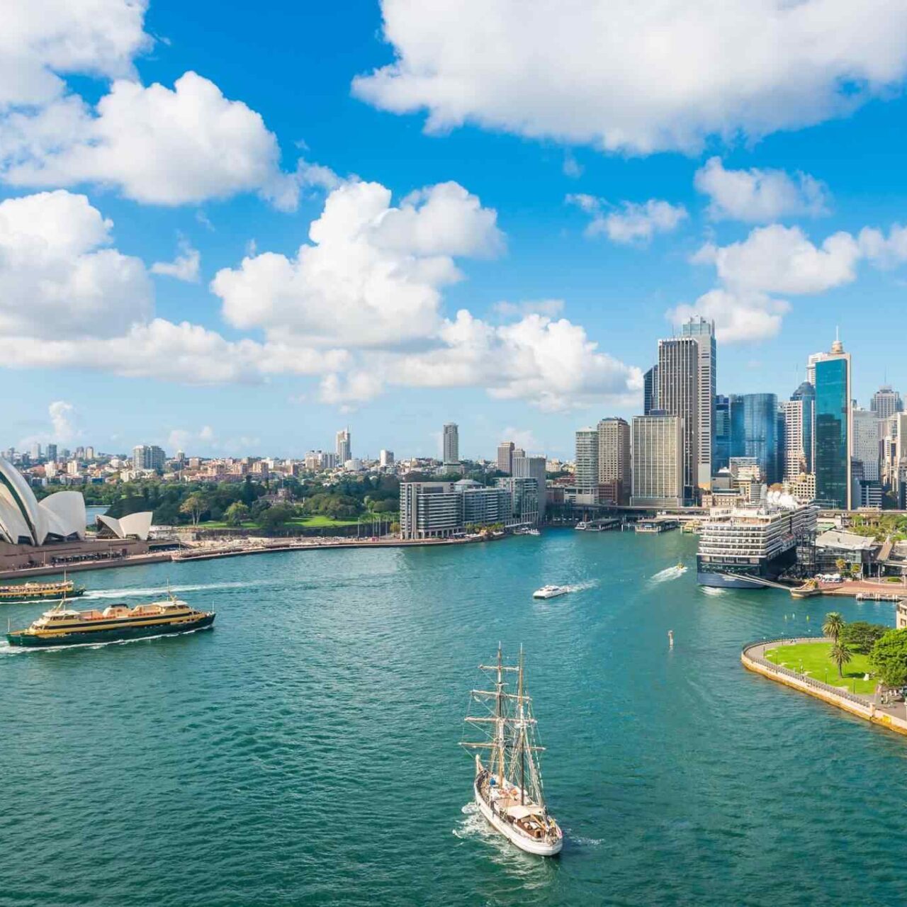 https://eurowayhub.online/wp-content/uploads/2018/09/destination-sydney-04-1280x1280.jpg